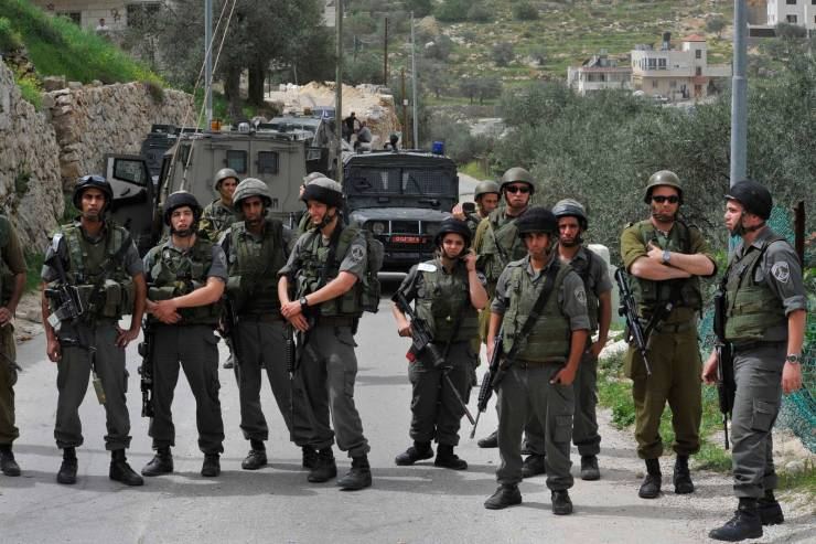 القدس: الاحتلال يقتحم حي المطار ويُصور منشآت ومسجدا يُهدد بهدمها